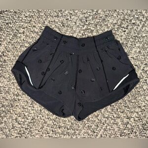 Lululemon limited edition hotty hot black shorts size 0